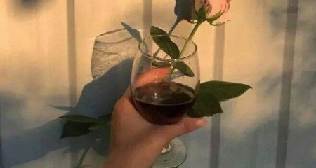 成都百和情缘婚介所分析女性相亲该注意的三个小细节