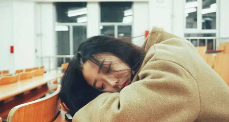 女生恋爱中的焦虑和不安全感来源于哪里
